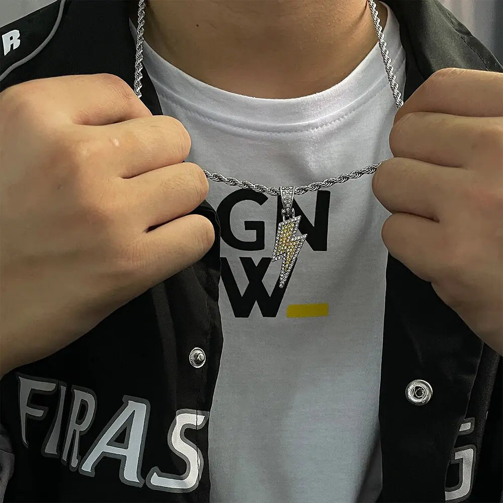 Lightning Pendant Necklace Chucaessentials