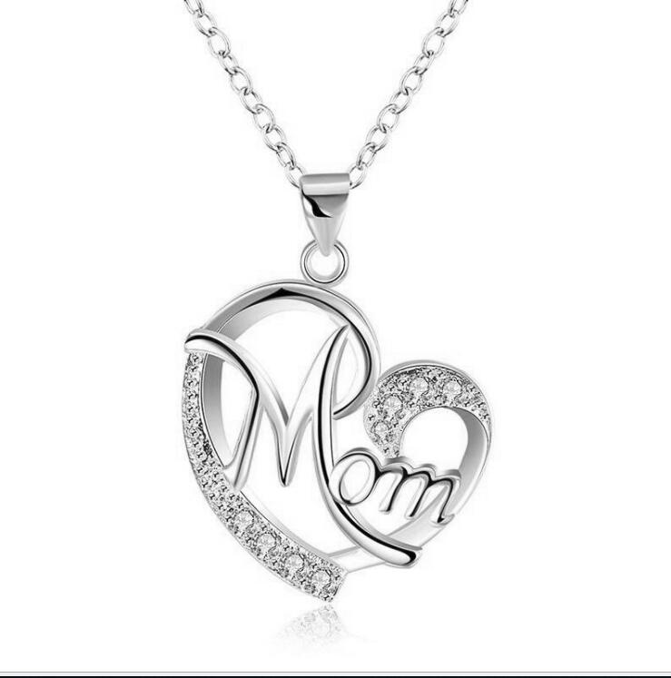 Mom's Heart-Shaped Crystal Pendant Necklace with Diamonds Chucaessentials