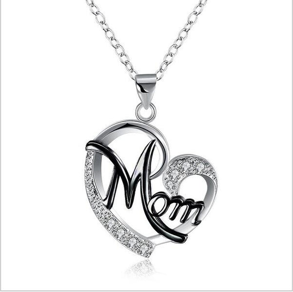 Mom's Heart-Shaped Crystal Pendant Necklace with Diamonds Chucaessentials
