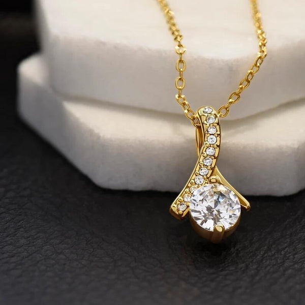 Soulmate Design Heart-Shaped Pendant Necklace for Moms Chucaessentials